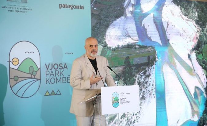 Nenshkruhet Memorandumi i Mirekuptimit: Lumi i Vjoses do te shpallet Park Kombetar
